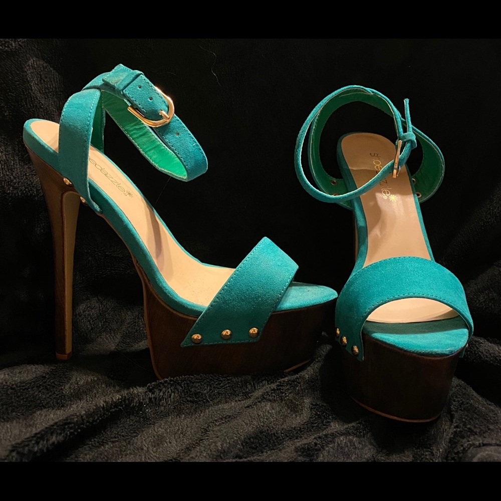 Fabulous Teal Platform Heels